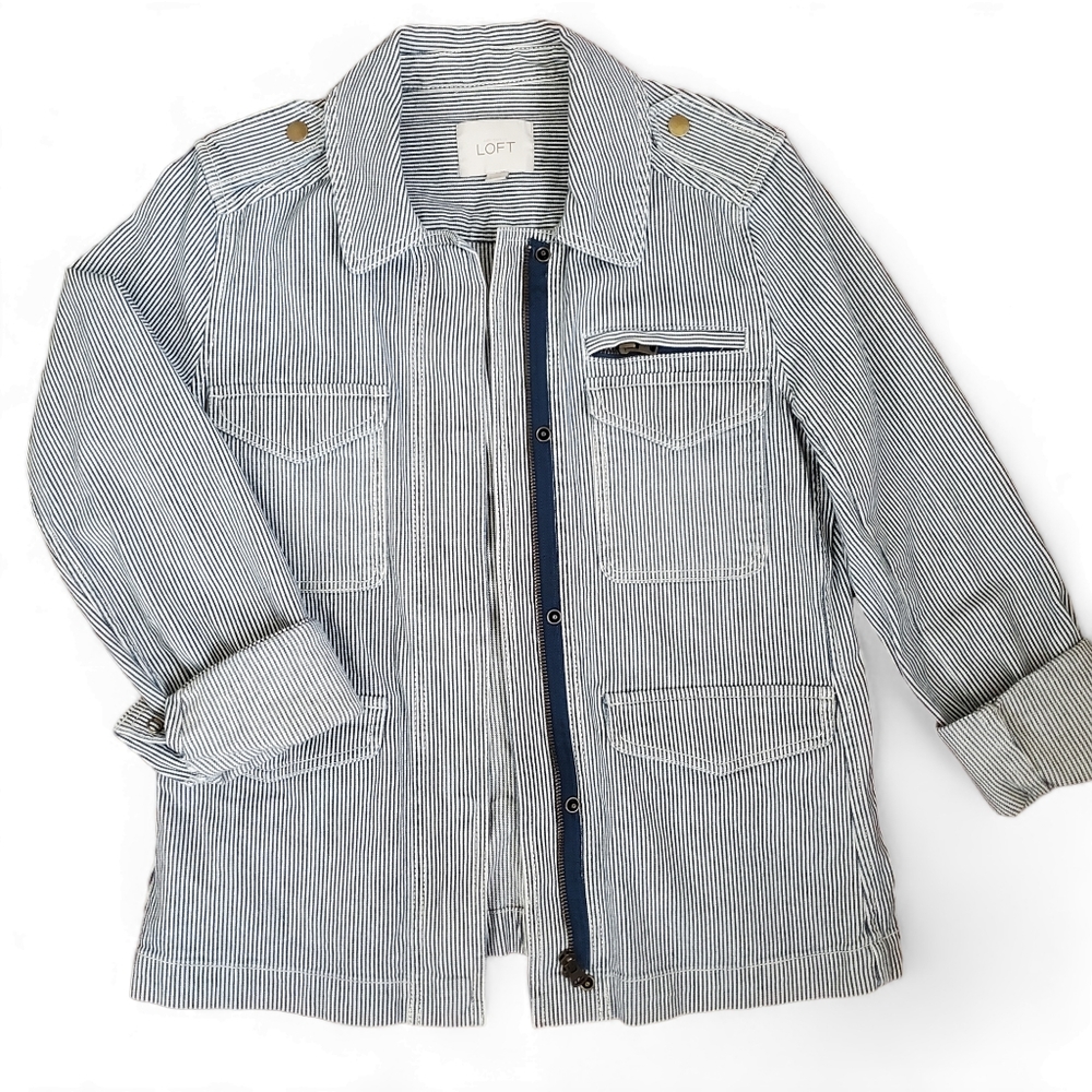 Loft Ann Taylor denim pin stripe zip jacket with pockets - size small
